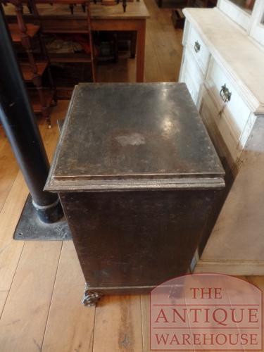 Antieke Franse kluis 4