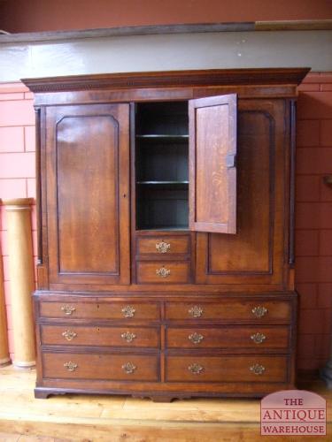 VERKOCHY antiek eiken Engels kabinet