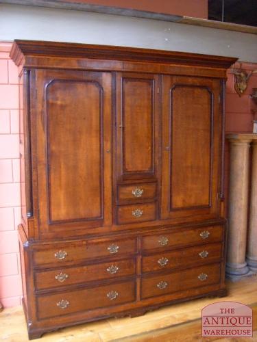 antiek eiken Engels kabinet 3