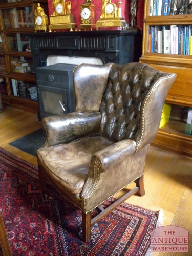 vier antieke oorfauteuils 2