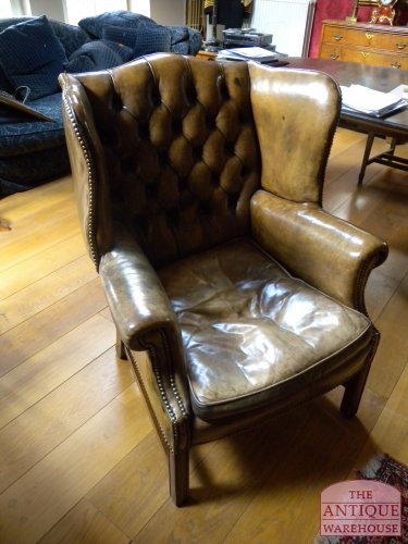 vier antieke oorfauteuils 3