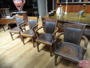 vier eiken stoelen circa 1900 / 1920, VERKOCHT