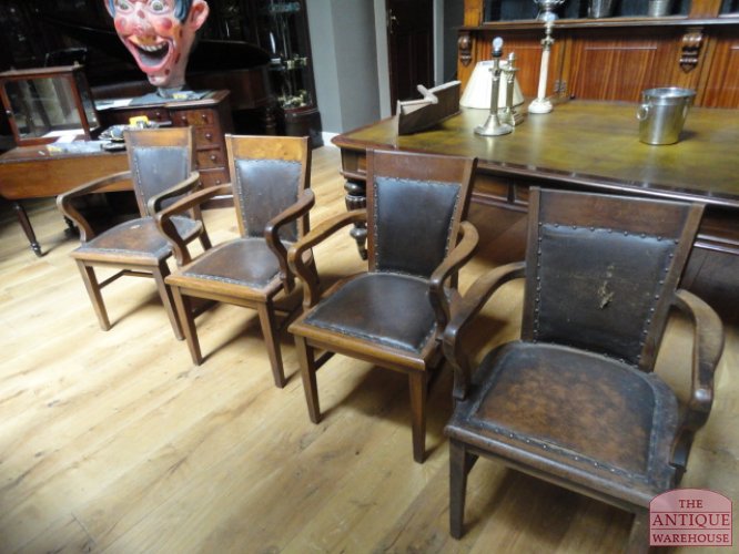 vier eiken stoelen circa 1900 / 1920, VERKOCHT