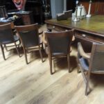 vier eiken stoelen 2